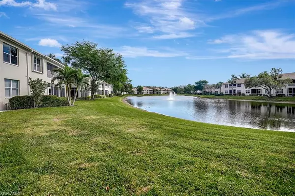 Naples, FL 34110,882 Carrick Bend CIR #202