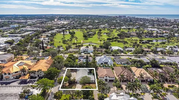 Naples, FL 34103,698 Fairway Terrace