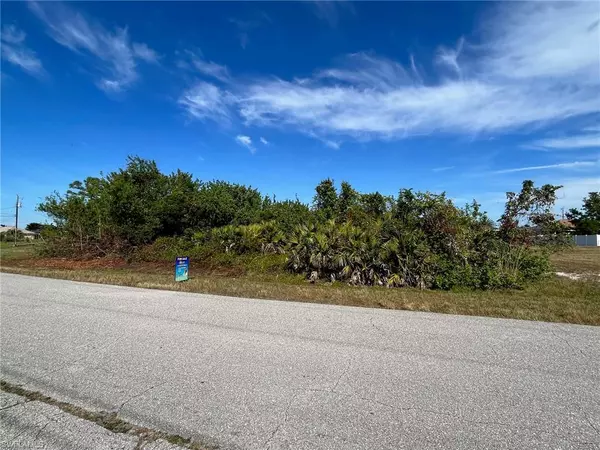 Cape Coral, FL 33991,2525 SW 1st TER