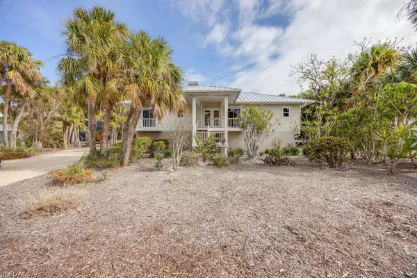 Sanibel, FL 33957,702 Pyrula AVE