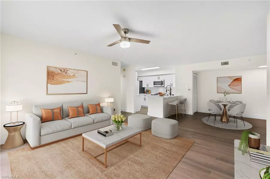 8950 Colonnades CT E #815, Bonita Springs, FL 34135
