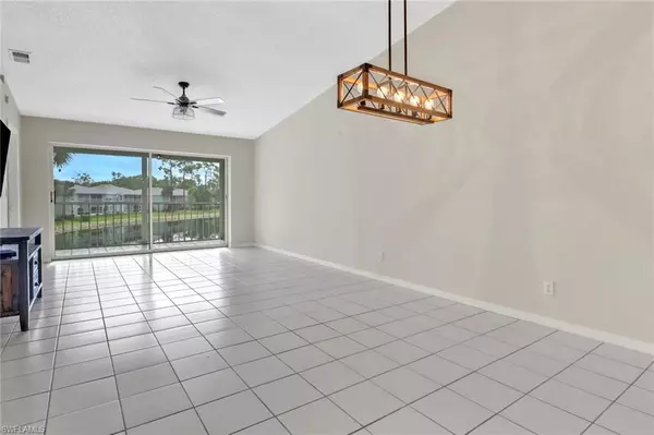 Naples, FL 34104,875 New Waterford DR #T201