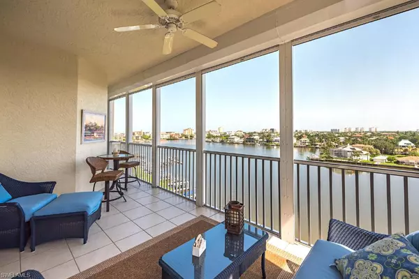 410 FLAGSHIP DR #806, Naples, FL 34108