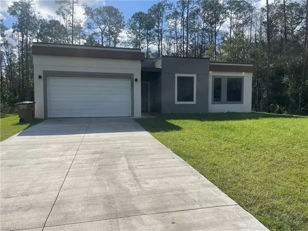 Lehigh Acres, FL 33972,143 Greenbriar DR