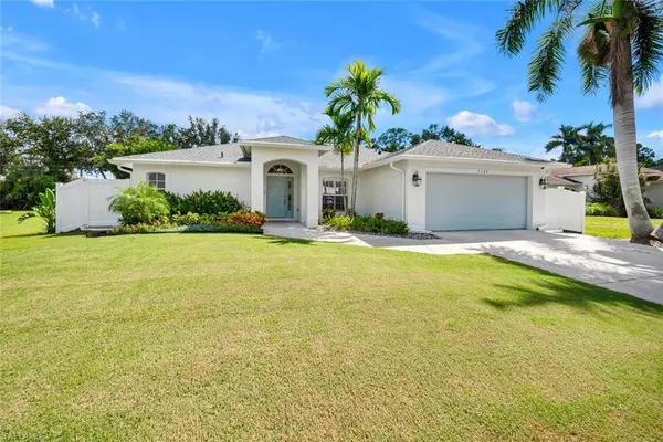 Naples, FL 34110,1340 Center LN