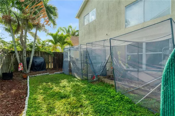 Naples, FL 34112,3508 Magenta CT #17