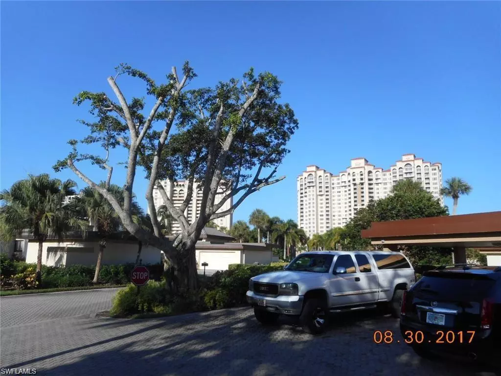 Naples, FL 34108,6770 Pelican Bay BLVD #231