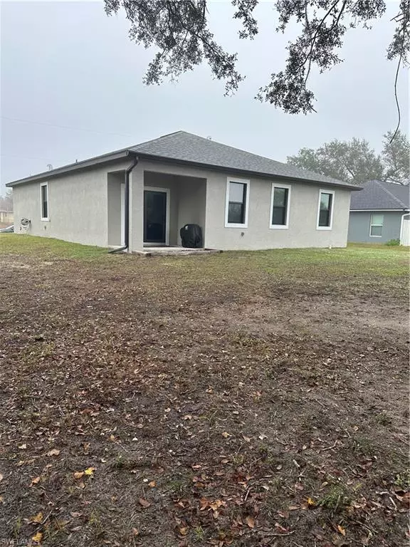 Labelle, FL 33935,1229 Zinnia LOOP