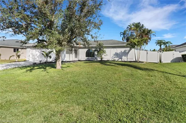 Cape Coral, FL 33991,917 SW 6th PL