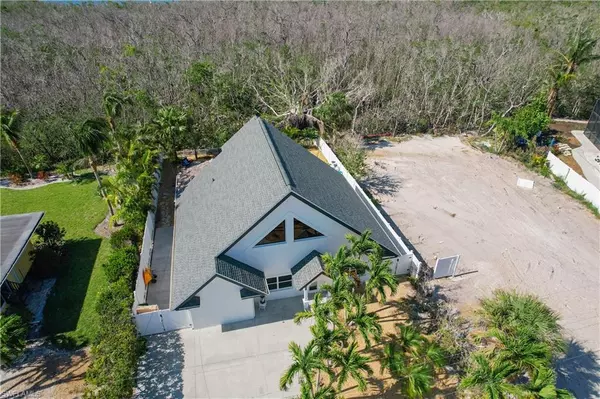 309 Donora BLVD, Fort Myers Beach, FL 33931