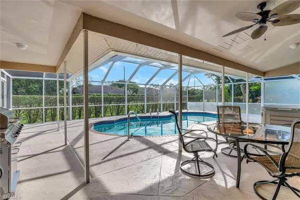 Naples, FL 34112,3042 Round Table LN