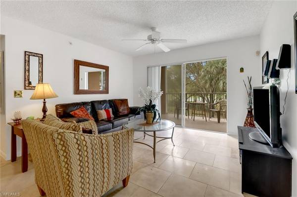 1180 Wildwood Lakes BLVD #206, Naples, FL 34104