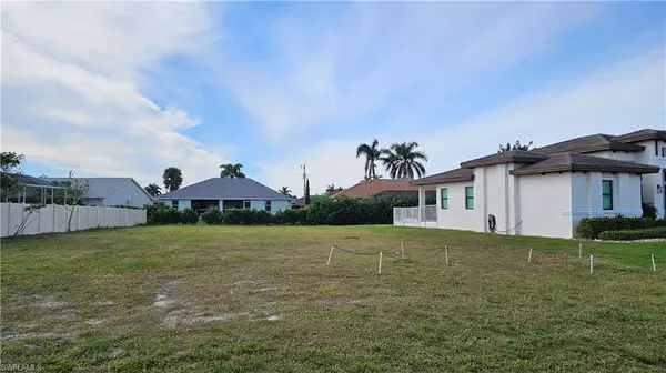 144 Sand Hill ST,  Marco Island,  FL 34145