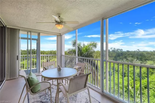 Naples, FL 34108,5550 Heron Point DR #305