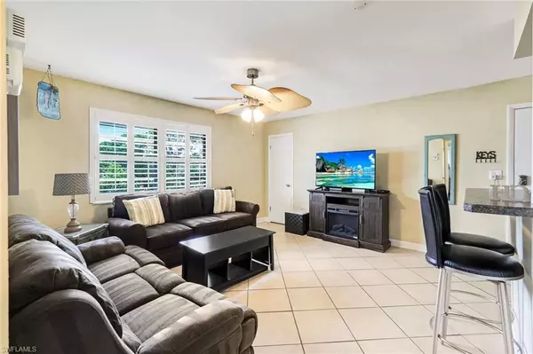 Marco Island, FL 34145,457 Tallwood ST #406