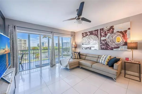 1 Bluebill AVE #503, Naples, FL 34108