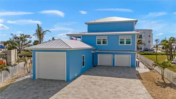 Fort Myers Beach, FL 33931,730 Matanzas CT