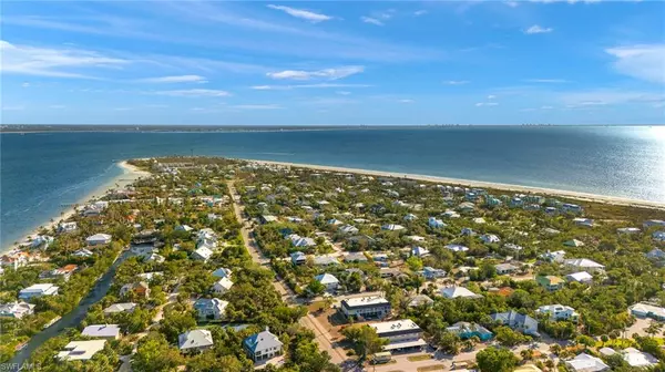 Sanibel, FL 33957,640 Periwinkle WAY