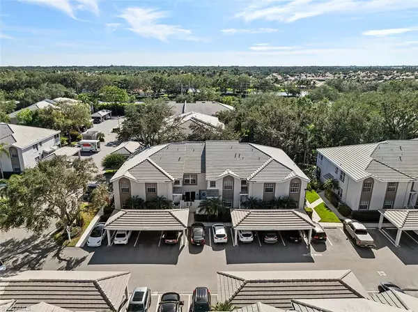 Naples, FL 34109,3780 Fieldstone BLVD #301