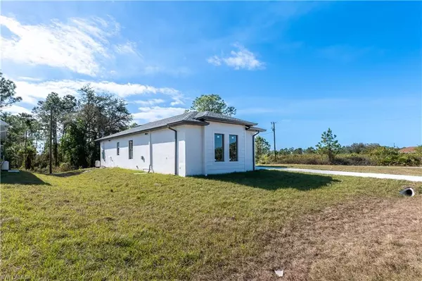 Lehigh Acres, FL 33972,3900 E 5TH ST