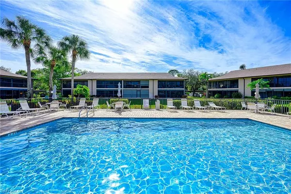 248 Pebble Beach CIR #G203, Naples, FL 34113