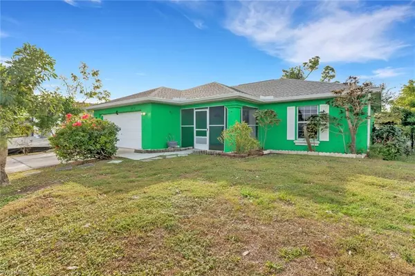 2912 NE 7th PL, Cape Coral, FL 33909