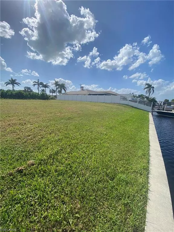 Cape Coral, FL 33904,2455 Everest PKWY