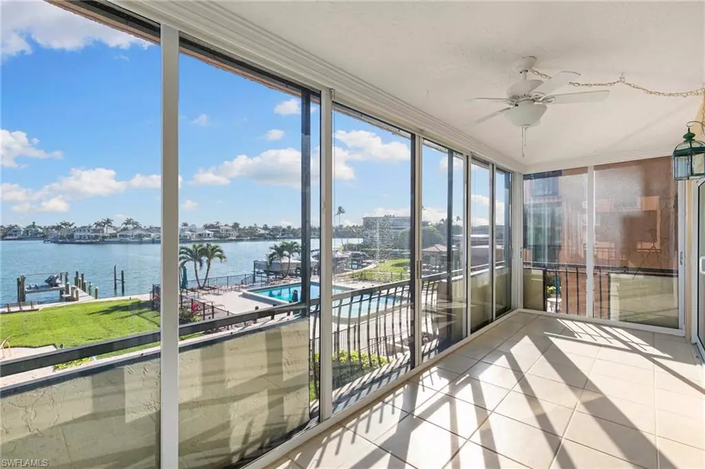 Naples, FL 34103,3430 Gulf Shore BLVD N #2B