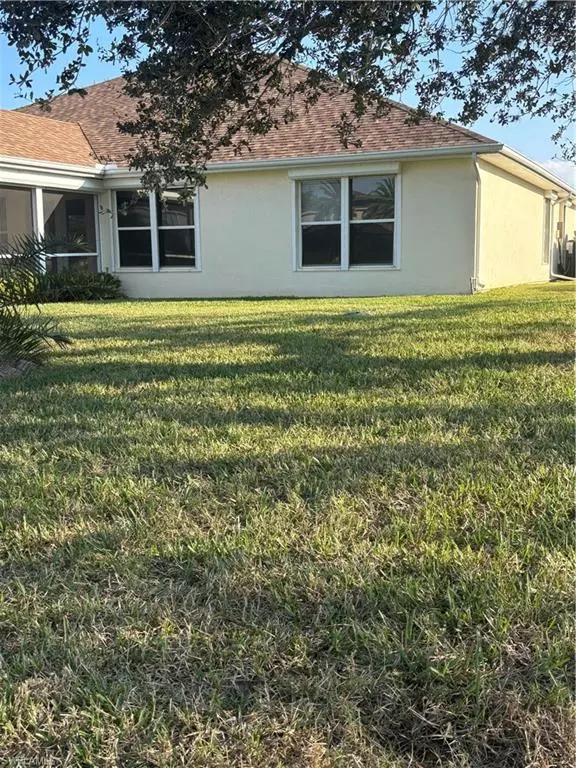 Lehigh Acres, FL 33972,18271 Beauty Berry CT