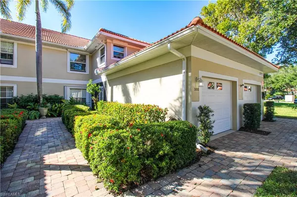 Naples, FL 34110,5330 Andover DR #102