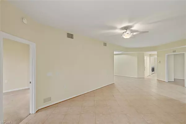 Fort Myers, FL 33905,3030 Meandering WAY #101