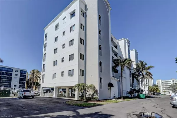 4361 Bay Beach LN #121, Fort Myers Beach, FL 33931