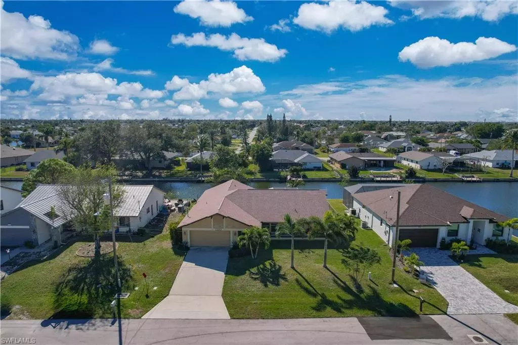 Cape Coral, FL 33990,2018 SE 6th LN