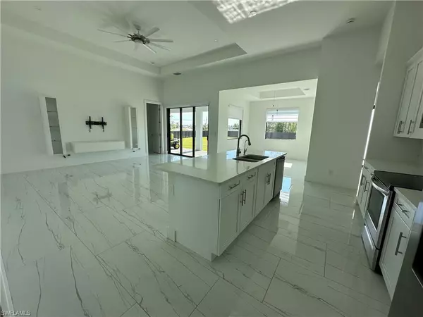 Cape Coral, FL 33909,1124 NE 35th LN