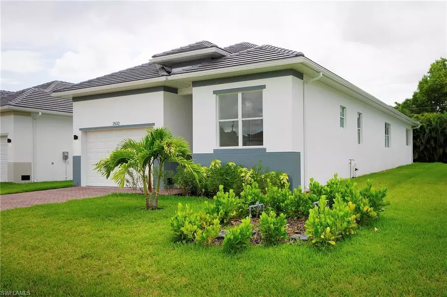 2532 Linda DR, Naples, FL 34112