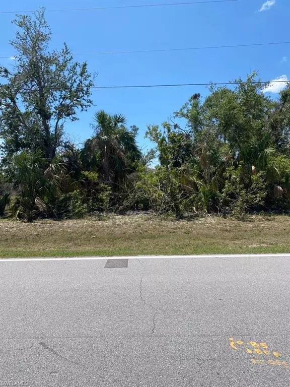 Rotonda West, FL 33947,181 Cougar WAY