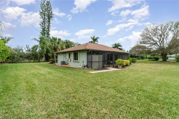 Bonita Springs, FL 34134,28230 Meadowlark LN