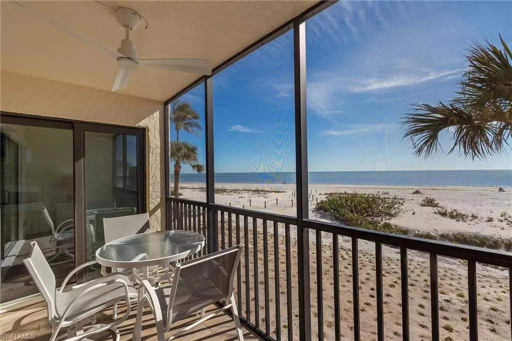 Sanibel, FL 33957,2230 Camino Del Mar DR #4C2