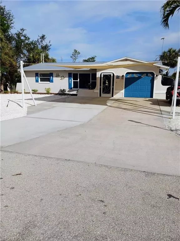 2368 Date ST, Other, FL 33956