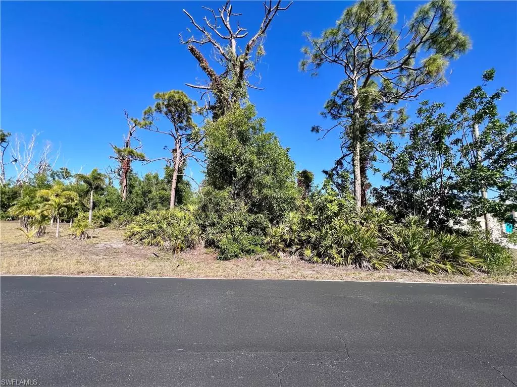 Other, FL 33956,3716 Manatee DR