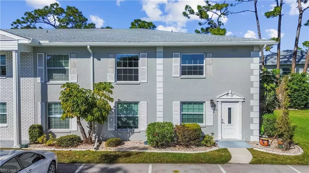 North Fort Myers, FL 33917,7074 Nantucket CIR #5