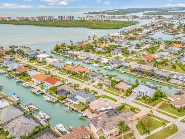 Marco Island, FL 34145,851 Perrine CT