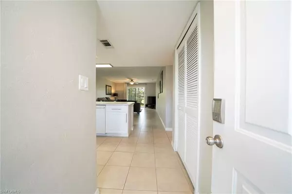 Naples, FL 34110,138 Cypress WAY E #404