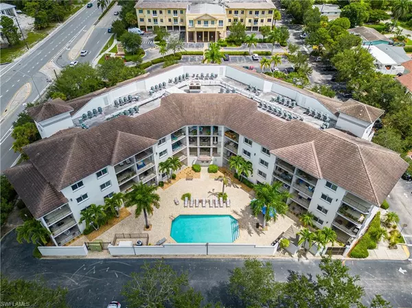 Naples, FL 34108,1100 Pine Ridge RD #400