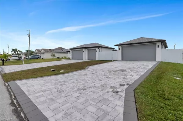 Cape Coral, FL 33914,3005 SW 16th PL