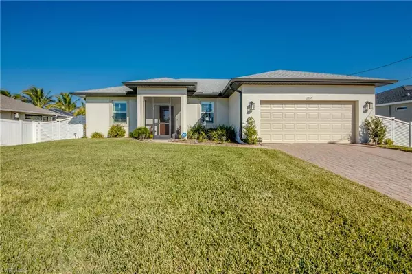 2217 NE 33rd LN, Cape Coral, FL 33909