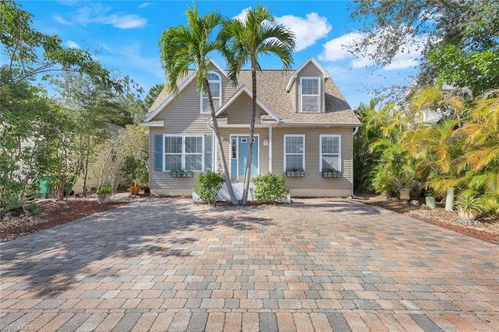 Naples, FL 34104,350 Leawood CIR