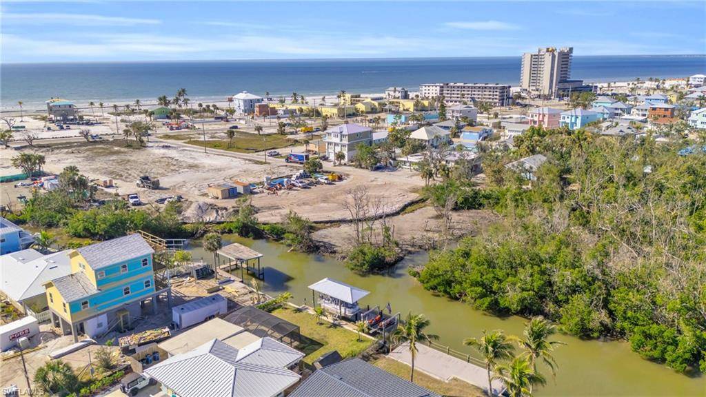 Fort Myers Beach, FL 33931,170 Chapel ST