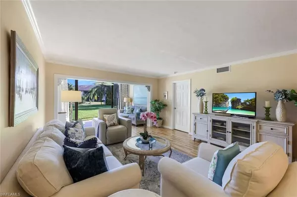 940 Palm View DR #115, Naples, FL 34110