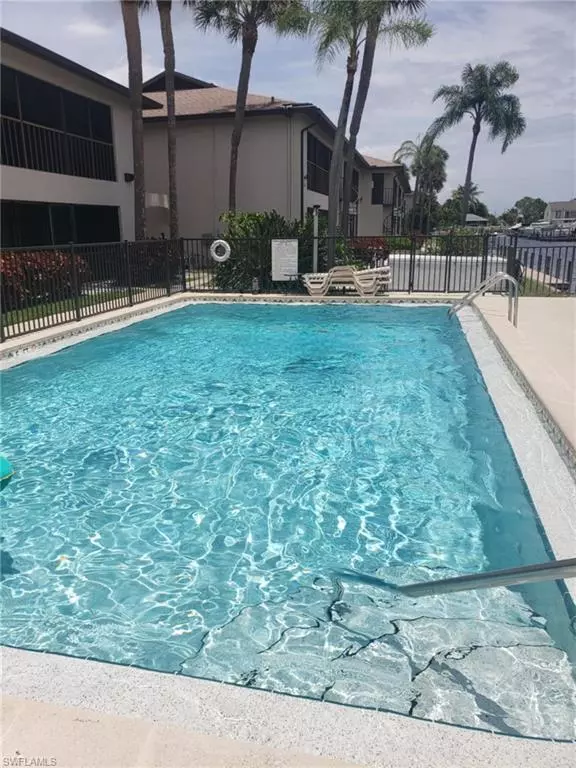 Cape Coral, FL 33904,3935 Country Club BLVD #11